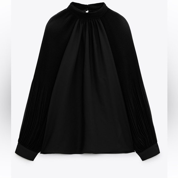 NWT Zara flowy pleated blouse - Picture 1 of 4